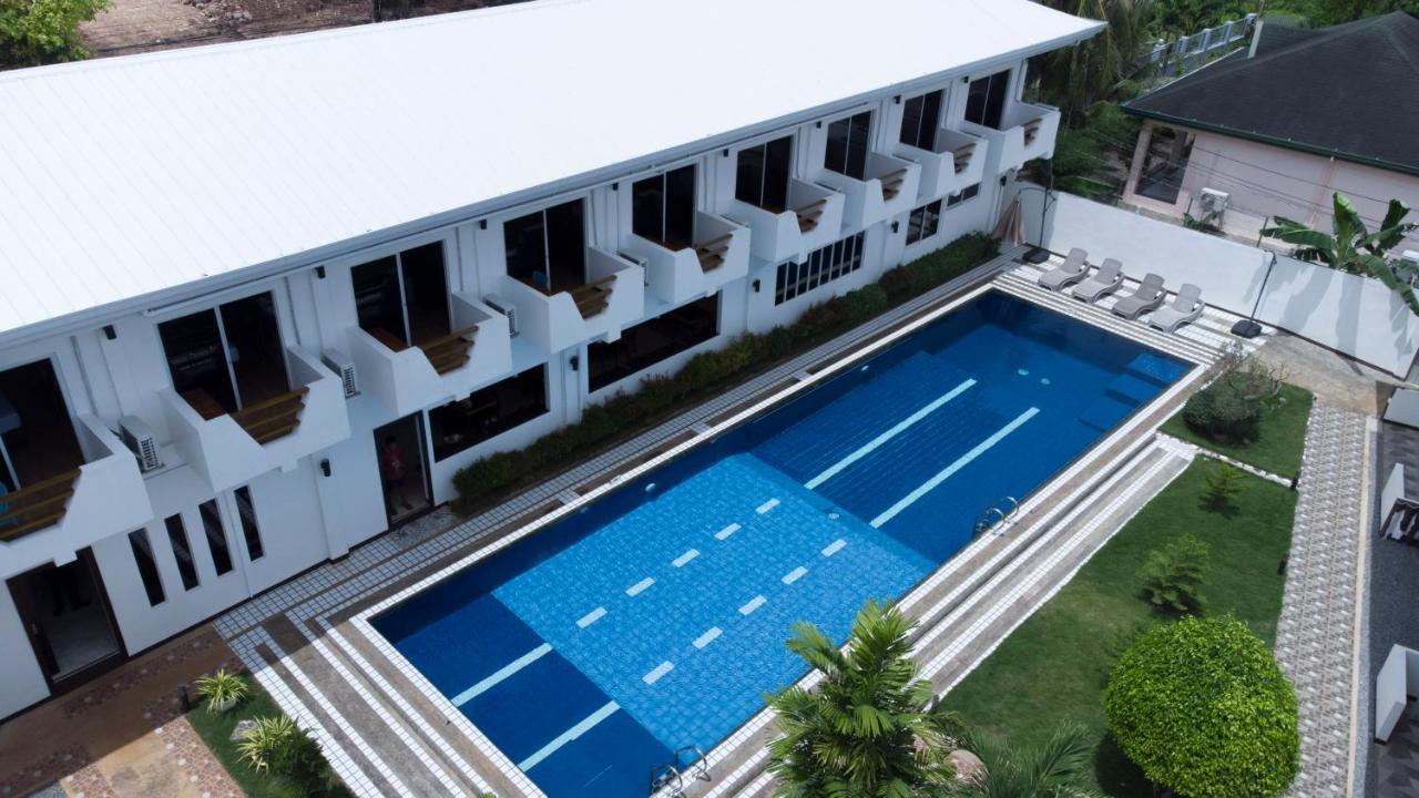 Adela Resort Panglao Esterno foto