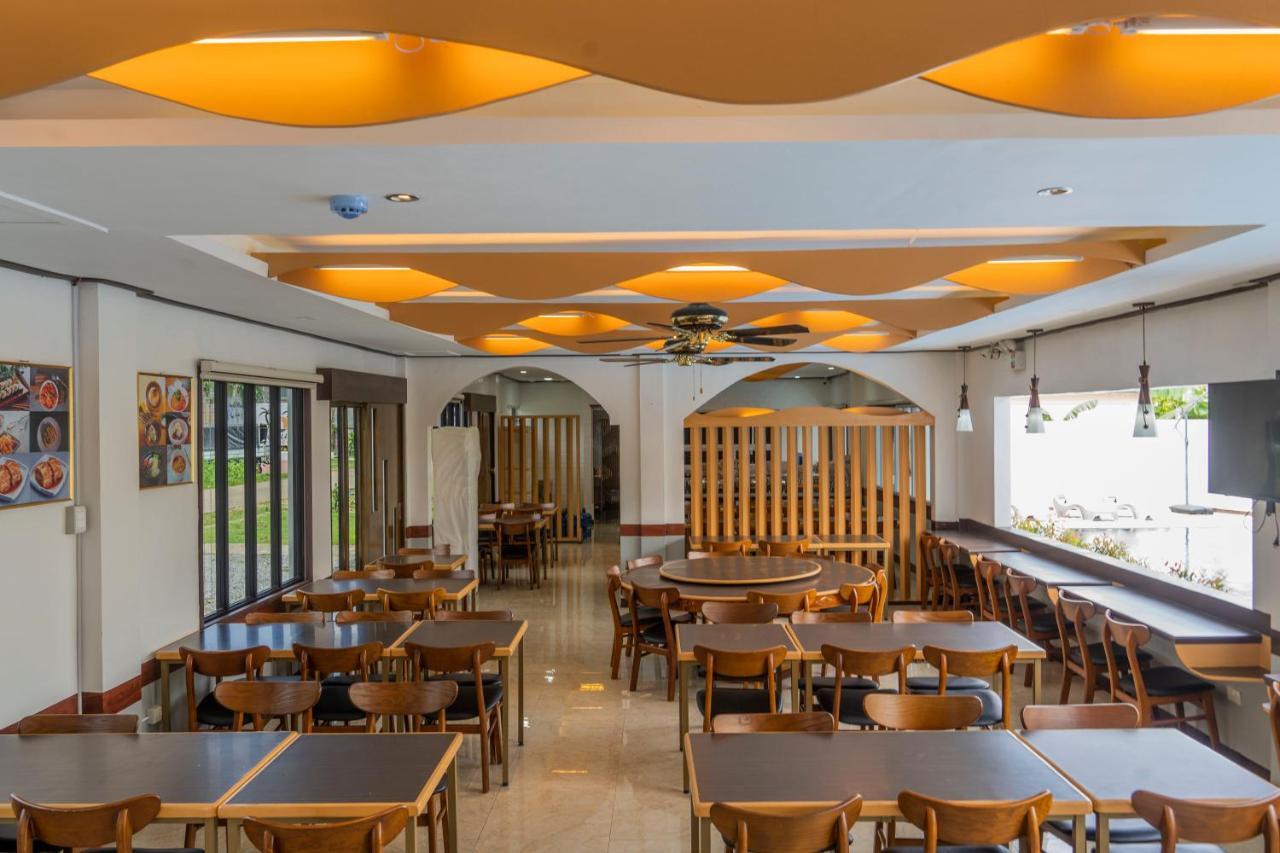 Adela Resort Panglao Esterno foto