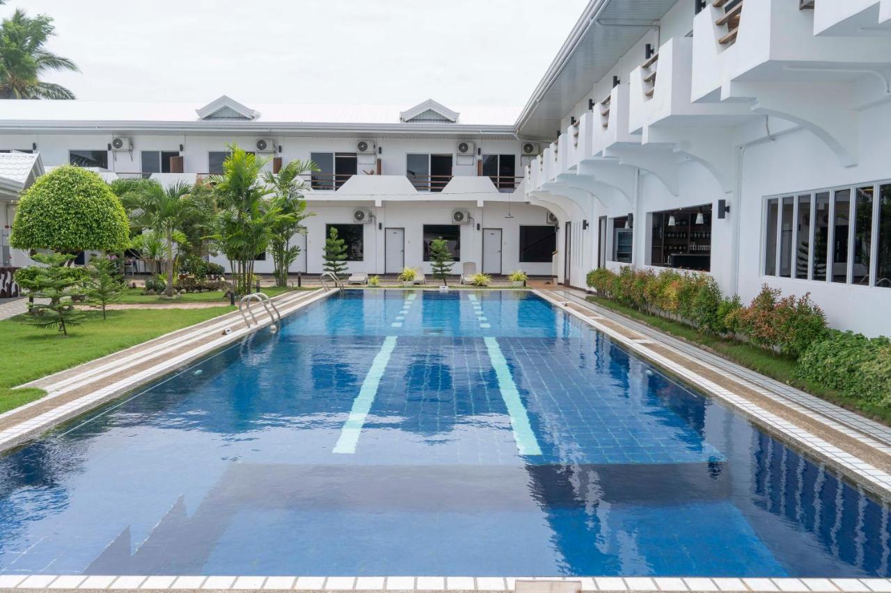 Adela Resort Panglao Esterno foto